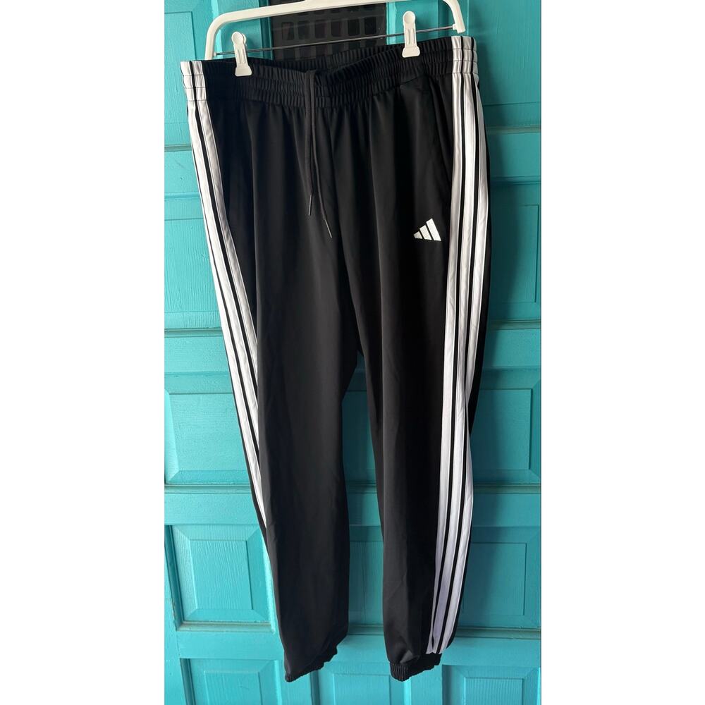 Women’s Adidas 1x black joggers with pockets